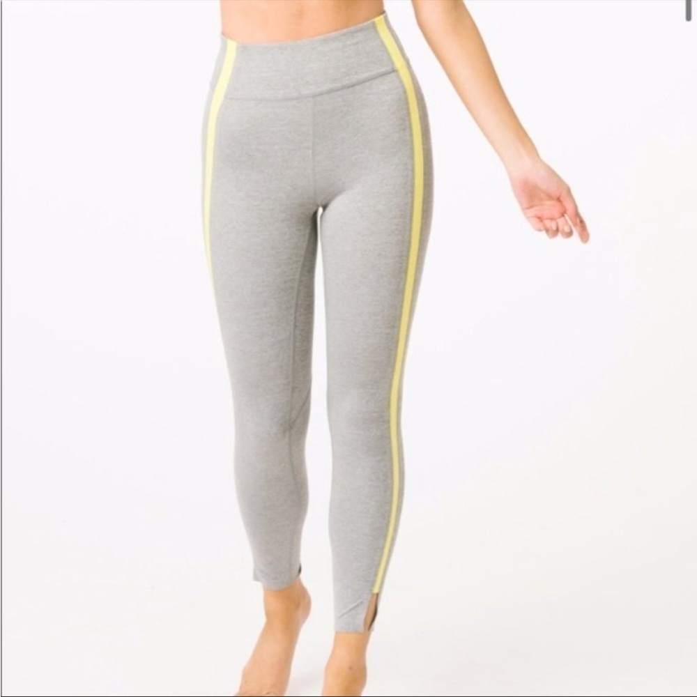 ZYIA Active Neon Yellow Gray Tape Black 7/8 Athletic Leggings Size 8-10